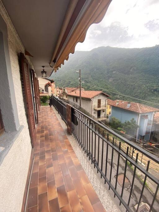 Casa Vacanze Il Pettirosso. Pisogne Exterior foto